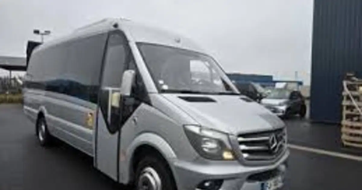 A 16 seater Mercedes Sprinter minibus in Badajoz