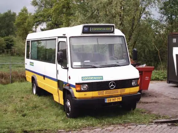 Minibus Mercedes Benz