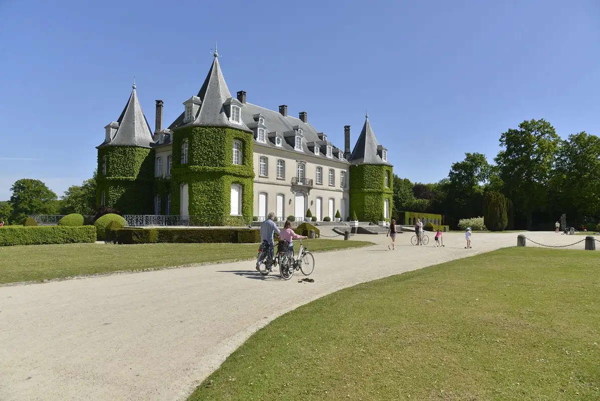 Promenade près du château