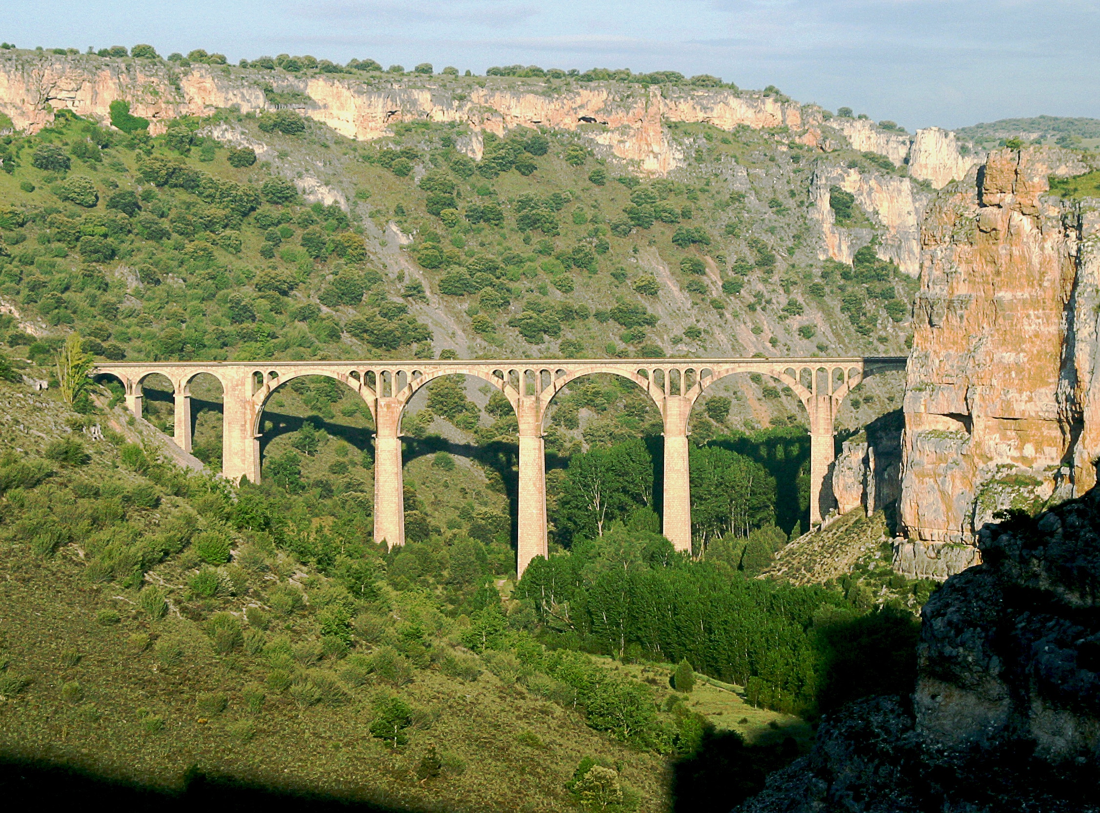 Refugio de rapaces de Montejo de la Vega