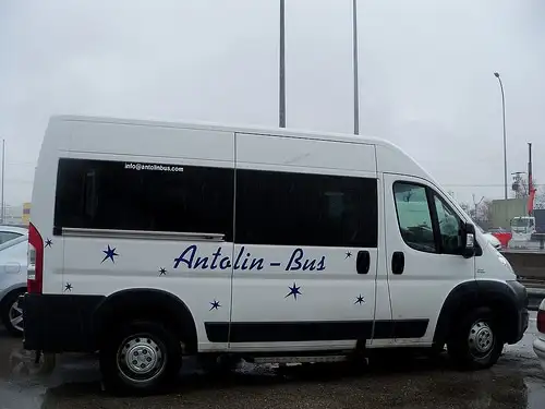 Minibús de Antolín Bus de Madrid