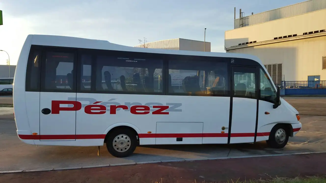 AUTOBUSES PEREZ Minibús 23