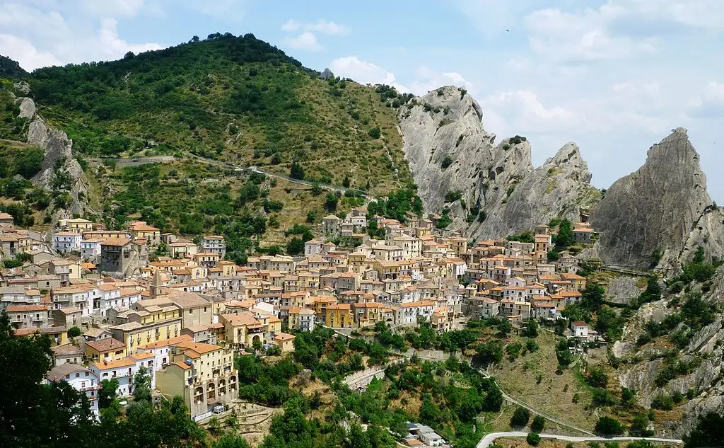 Castelmezzano_-_Province_of_Potenza,_Italy