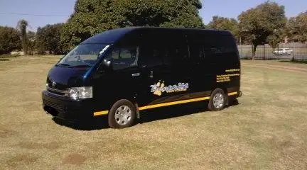 Deeprift Luxury minibus, gaunteng (1)