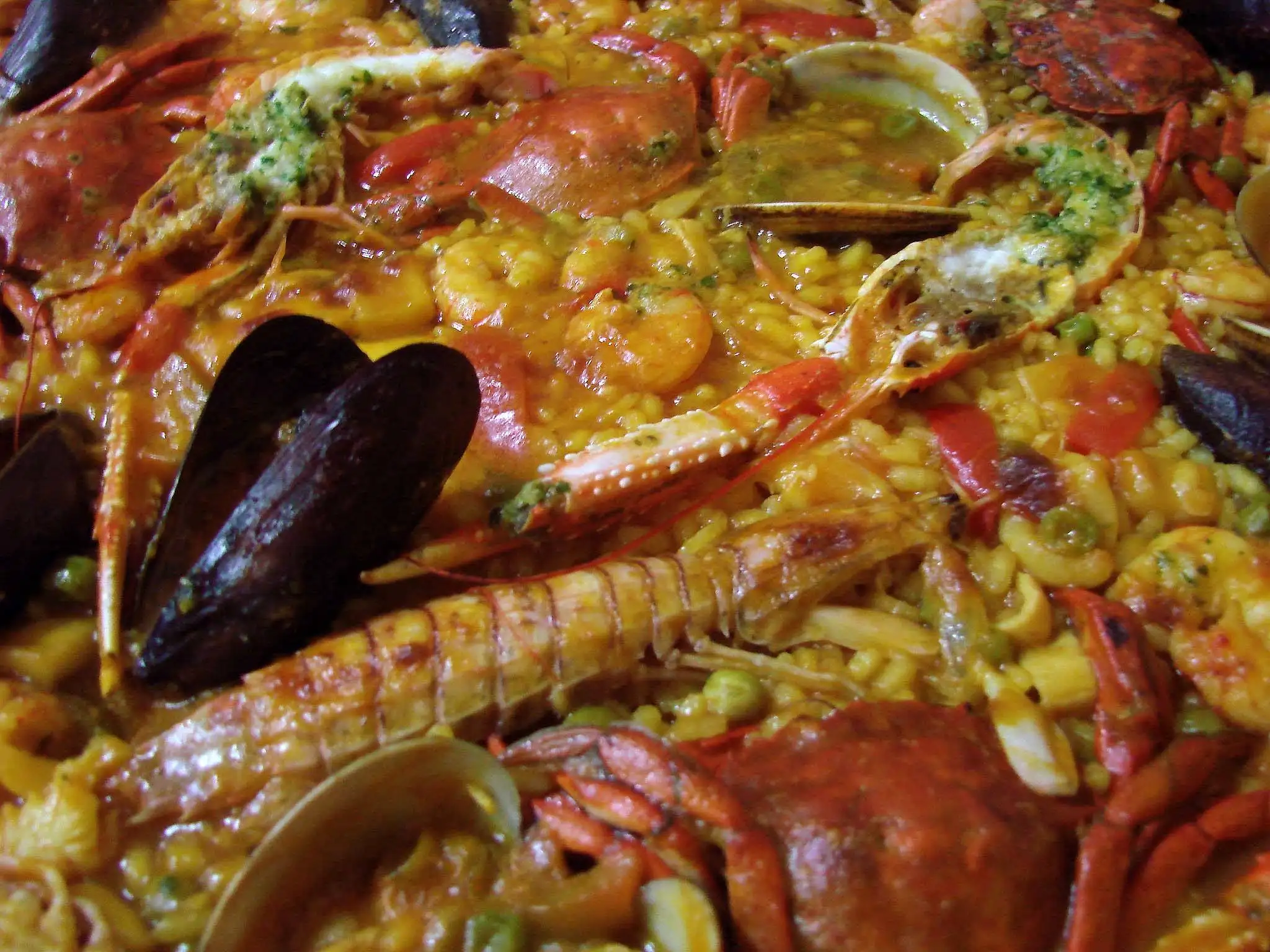 Deliciosa paella en Marisquería Mare Nostrum 