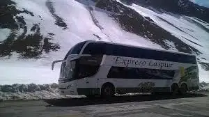 Vista de autobús de dos pisos de Expreso Laspiur