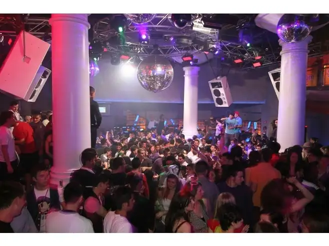 Fun at Nightclub Tropics in Lloret de Mar