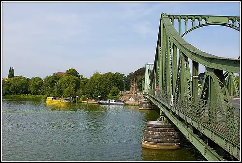 Glienicker Brücke