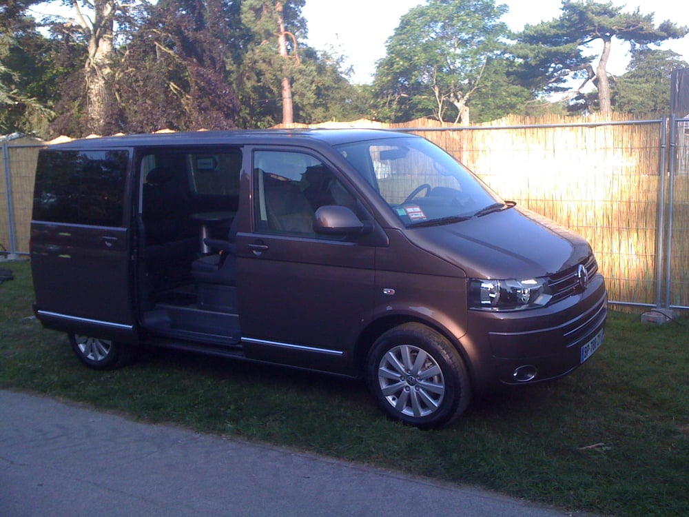 Normandie Car Service minibus