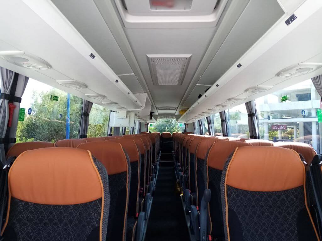 Interno del ns del Scania  Touring (56 posti) di Autonoleggio Amico Srl da TRENTO