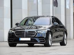 Frontalansicht unserer der Mercedes . (4 Plätze ) von Munich Limo Service in Munich