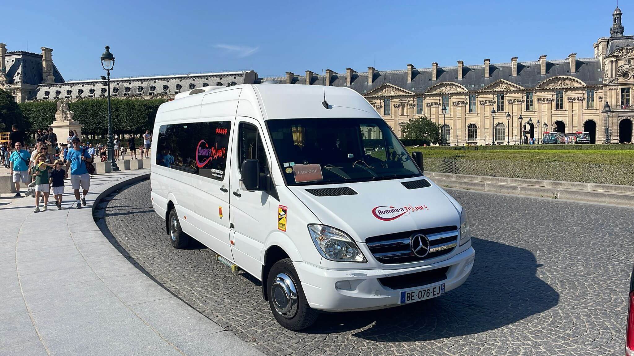 Frontal view of our of the Mercedes Sprinter (19 seats) from Aventura Travel in Valenton