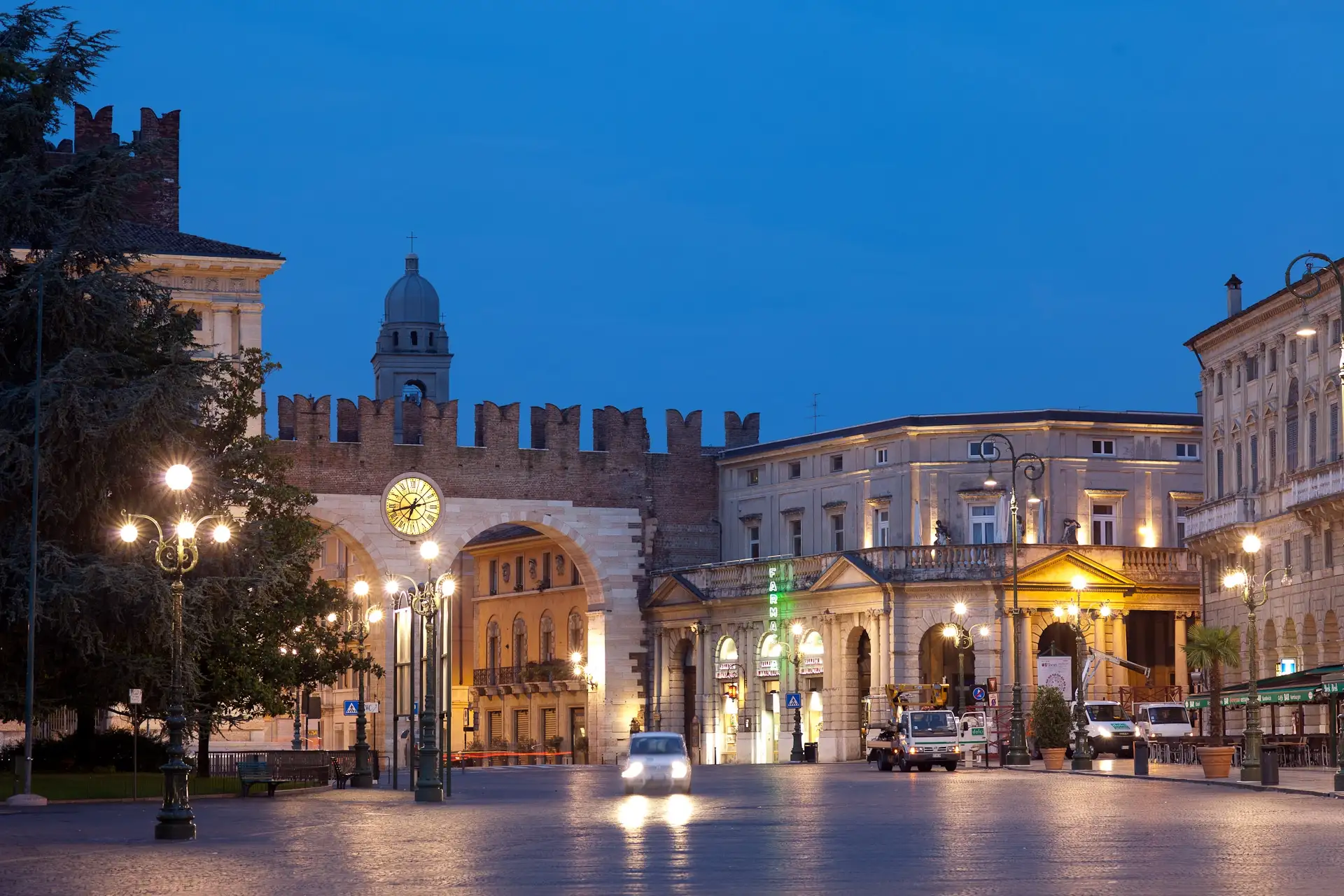 Via Dante, Verona, Veneto, Italia