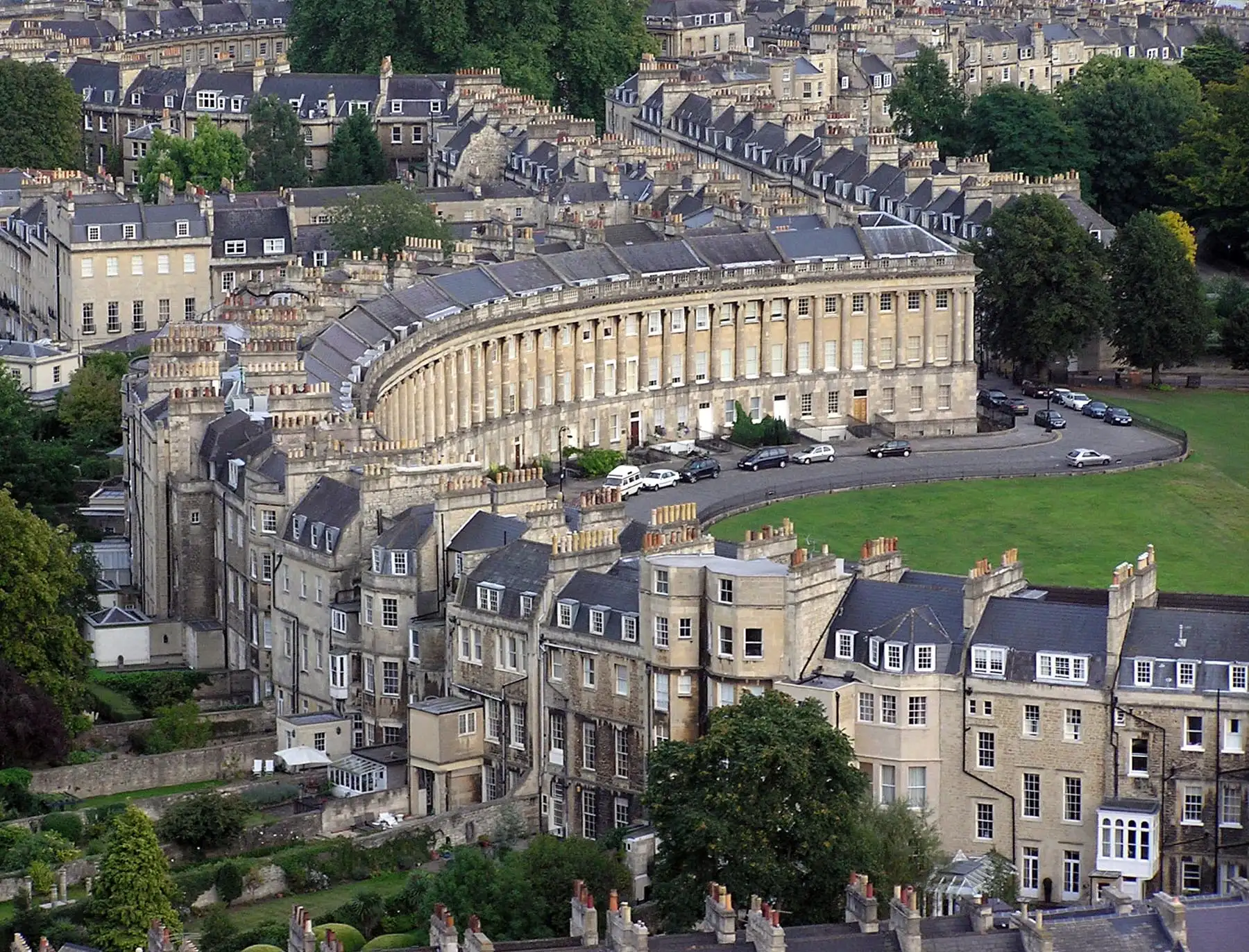 Aerial view of semicircular terrace houses in Bath