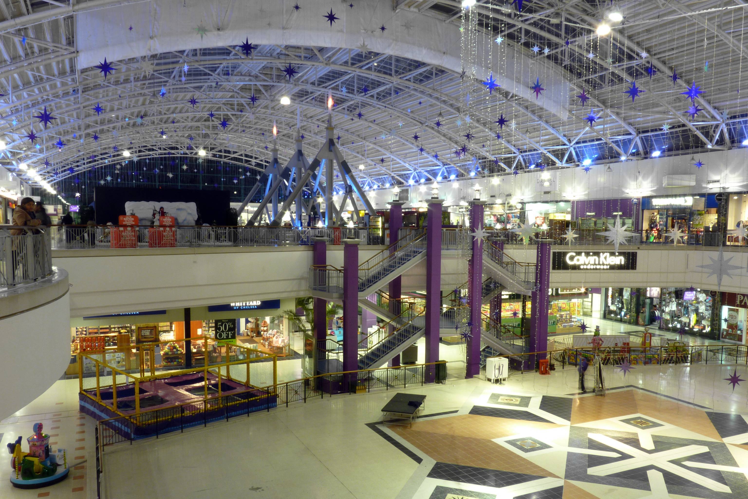 Hatfield_Galleria_interior