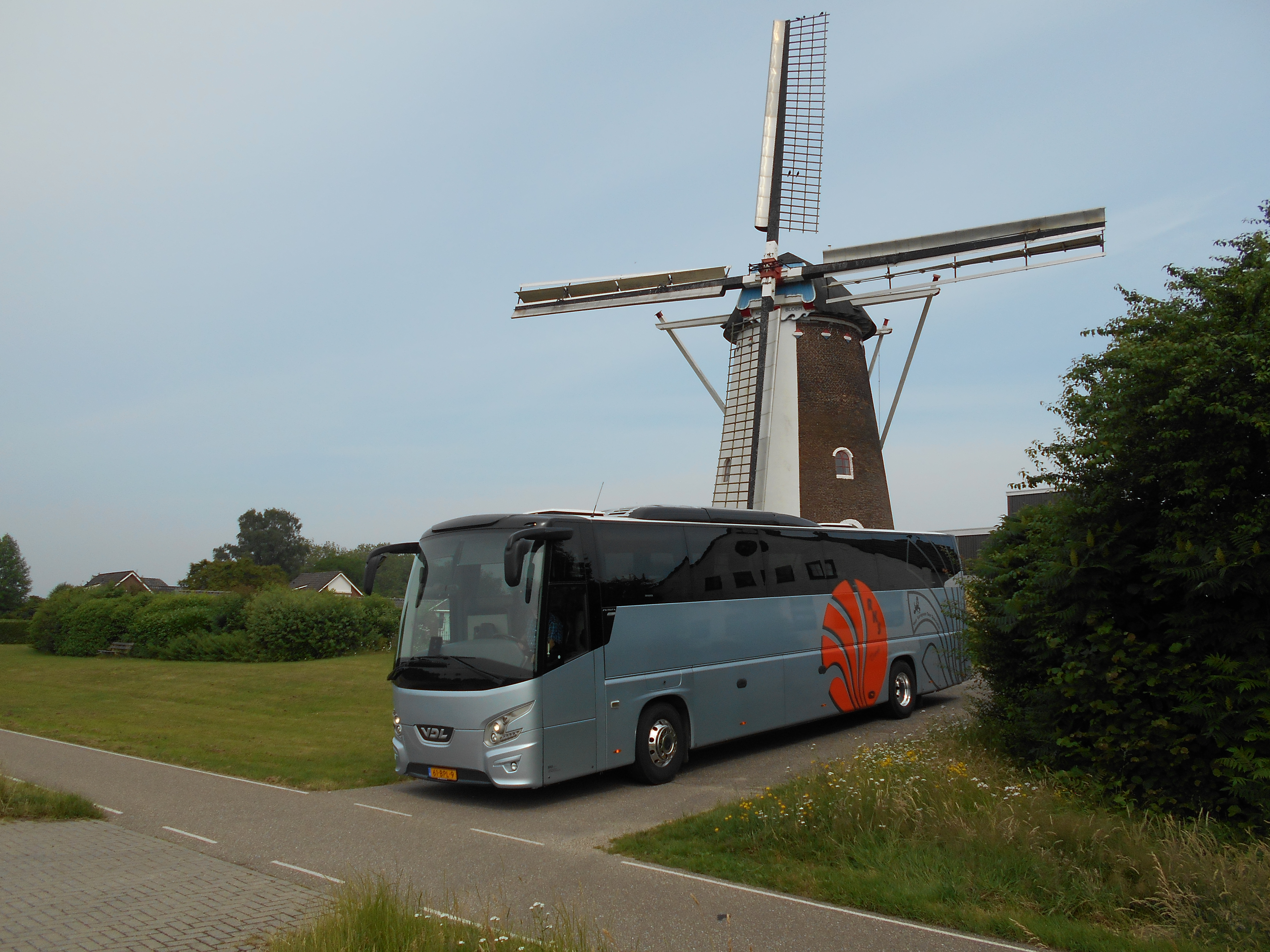 Hire a 54 seater Standard Coach (VDL FUTURA 2016) from RKS Travel in Doesburg  