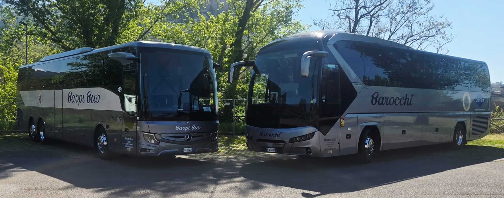 Alquila un 51 asiento Autocar Ejecutivo (Mercedes-Benz / Setra Mercedes-Benz Tourismo RHD / Setra S515 HD 2026) de Autorimessa Battagli & Spinelli - Baspi Bus en Firenze 