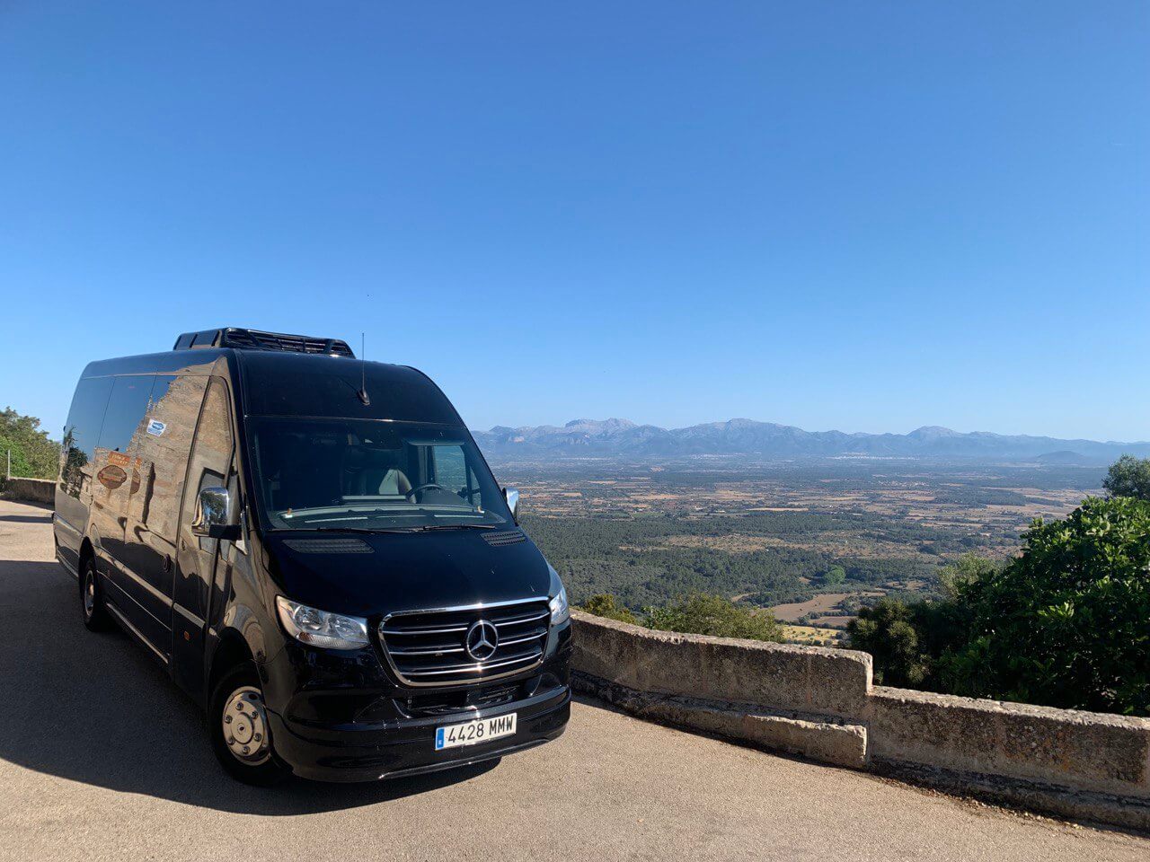 Mieten Sie einen 20 Sitzer Midibus (Mercedes Sprinter 519 2024) von Happybus SL in Palma de mallorca 