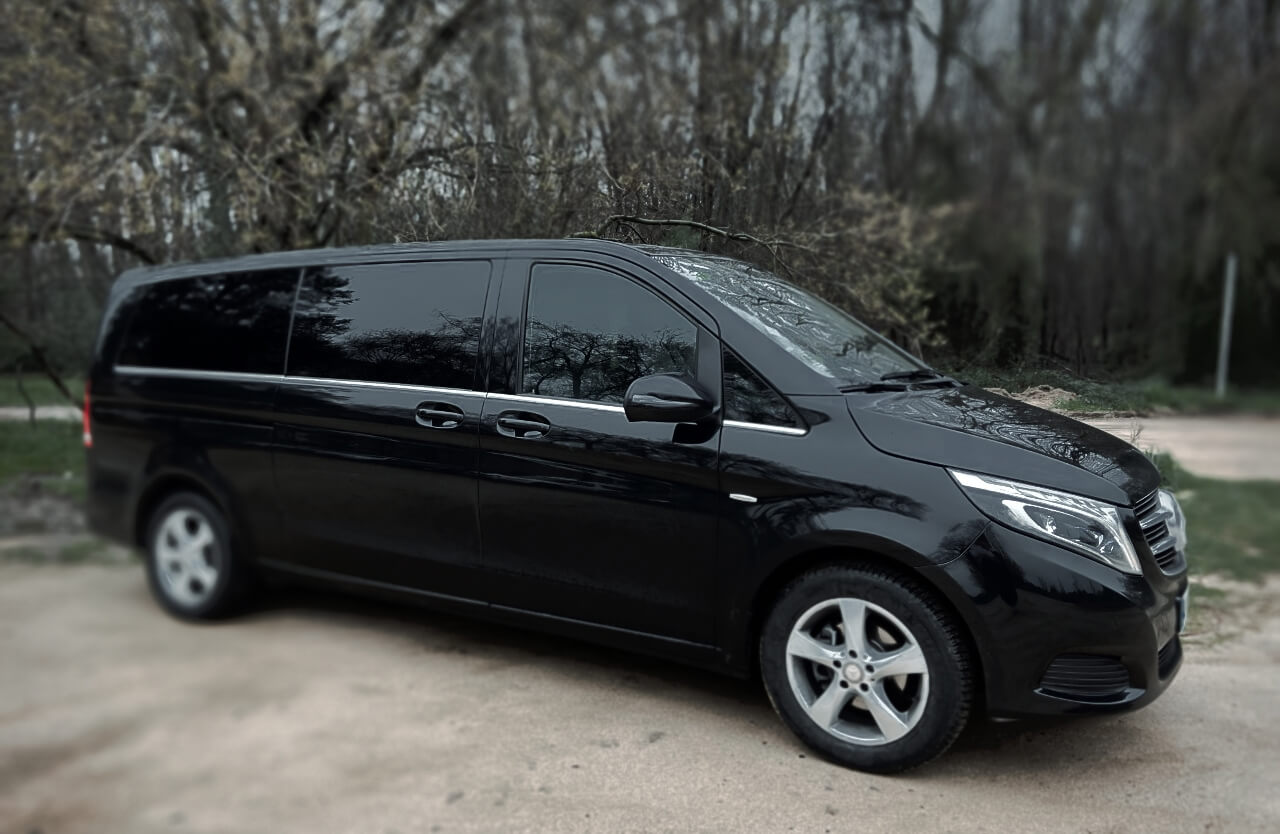 Rent a 7 seater Minivan (Mercedes V - 200 Avangarde 2019) from Bcn City Bus Tour s.l. from Viladecavalls 