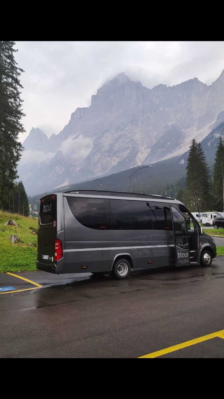 Rent a 22 seater Minibus  (Mercedes sprinter 2019) from bTOUR SRL from Pistrino 