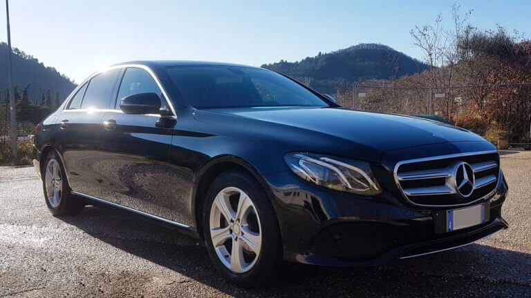 Hire a 3 seater Car with driver (Mercedes CLASS E 2017) from bTOUR SRL in Pistrino 