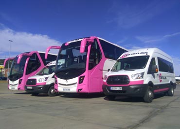 Alquile un Minibús de 16 plazas Ford MICROBUS. 2024) de CENTRALBUS (AUTOBUSES AGUIRRE S.L.) de VALLADOLID 
