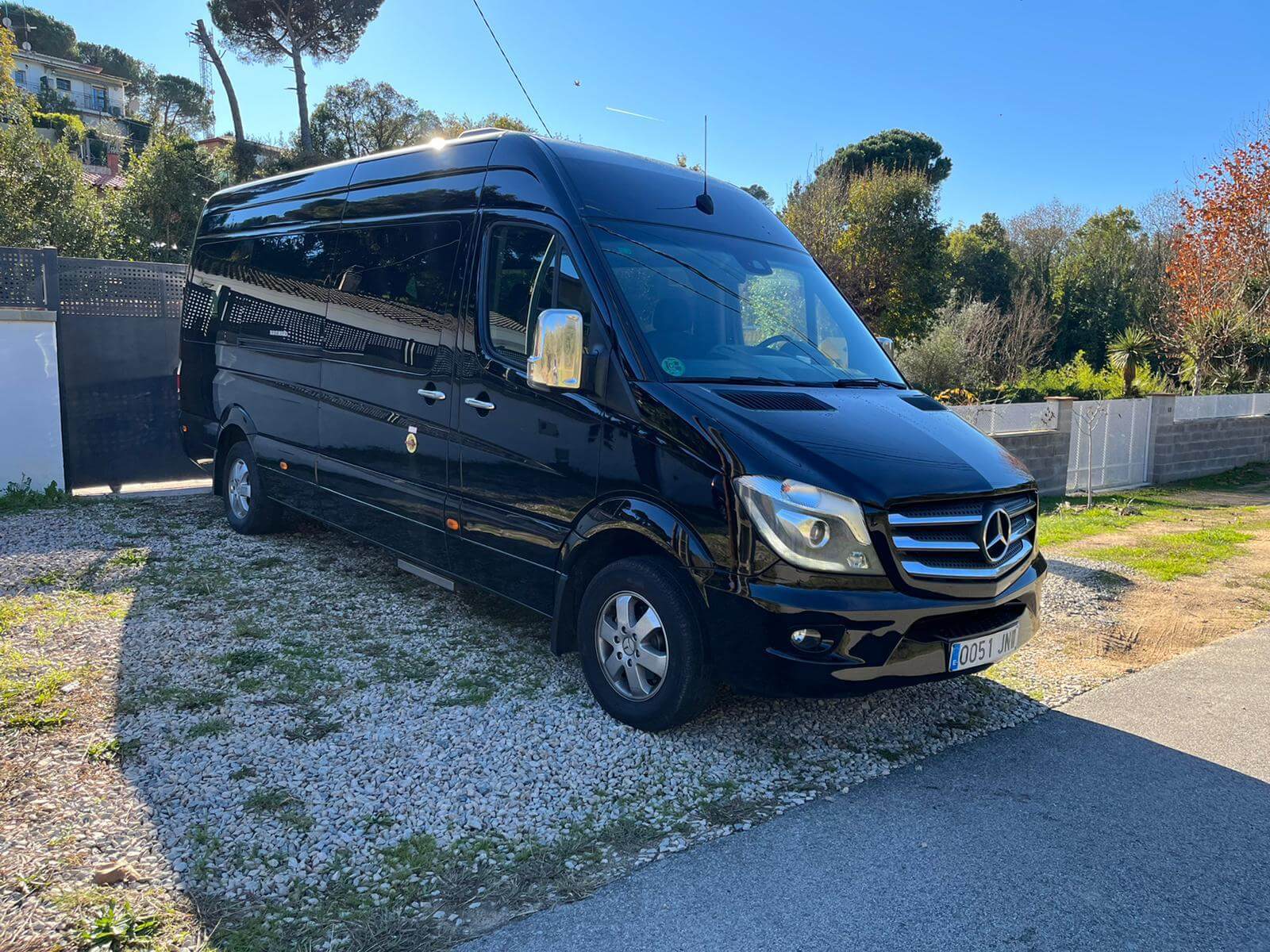 Alquila un 16 asiento Minibús (MERCEDES SPRINTER 2017) de TUDEBUS SLU en TUDELA 