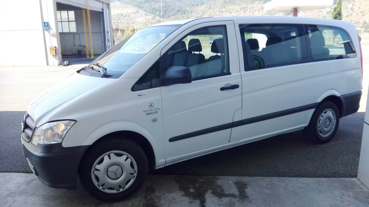 Rent a 8 seater Minivan (. . 2016) from Florentia Bus srl from Firenze 