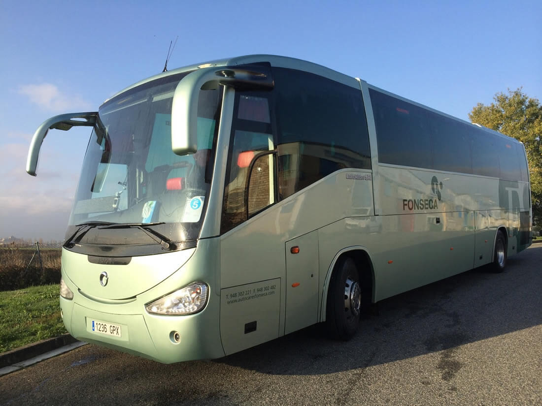 Hire a 46 seater Luxury VIP Coach (Mercedes Benz – Setra Seida 517 HD SETRA 2016) from Autocares Fonseca in Berrioplano 