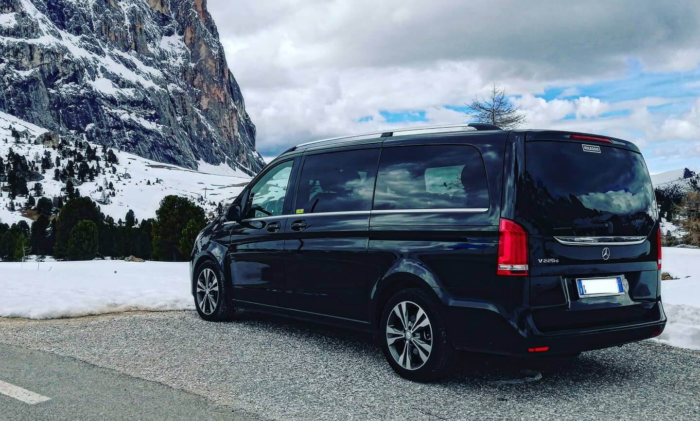 Rent a 6 seater Minivan (Mercedes V Class 2017) from Gentili Transfer from Verona 