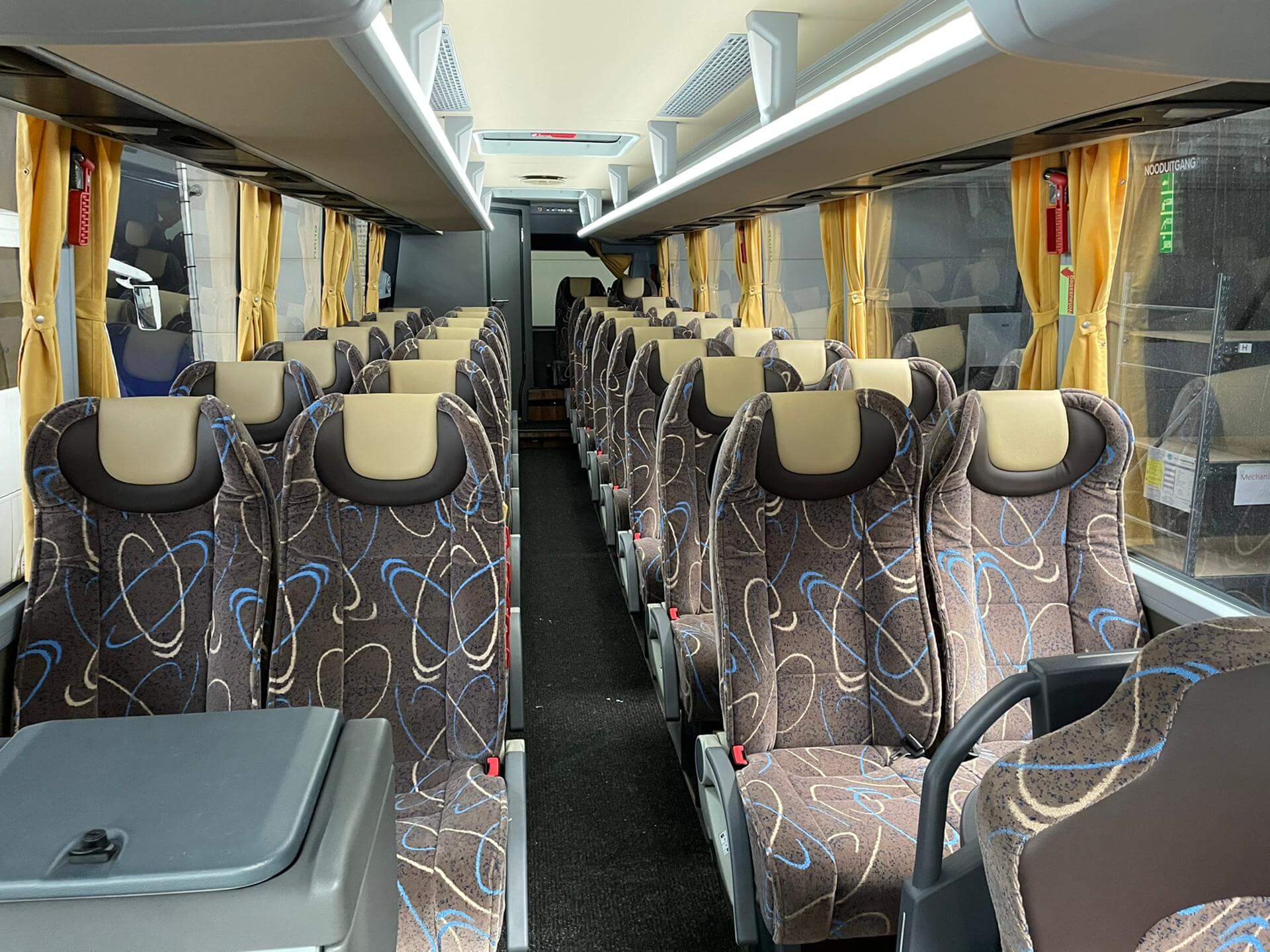 Huur een Midibus (Temsa MD9 2020) met 32 stoelen van A1-Service bv uit Zwijndrecht 
