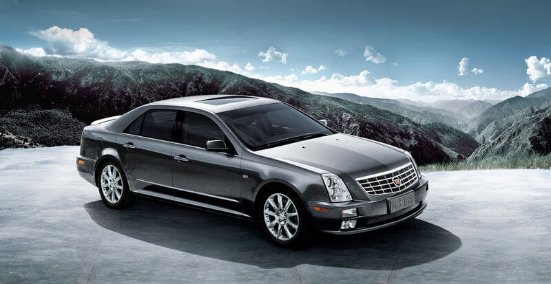 Hire a 5 seater Limousine or luxury car (GM Cadilac SLS 2013) from Shanghai shuan car rental service company in Shanghai 