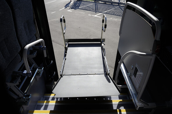 Huur een VIP Touringcar (Iribus más espacio entre los asientos y más servicio 2008) met 55 stoelen van AUTOBUSES JUANTXU uit Barakaldo 