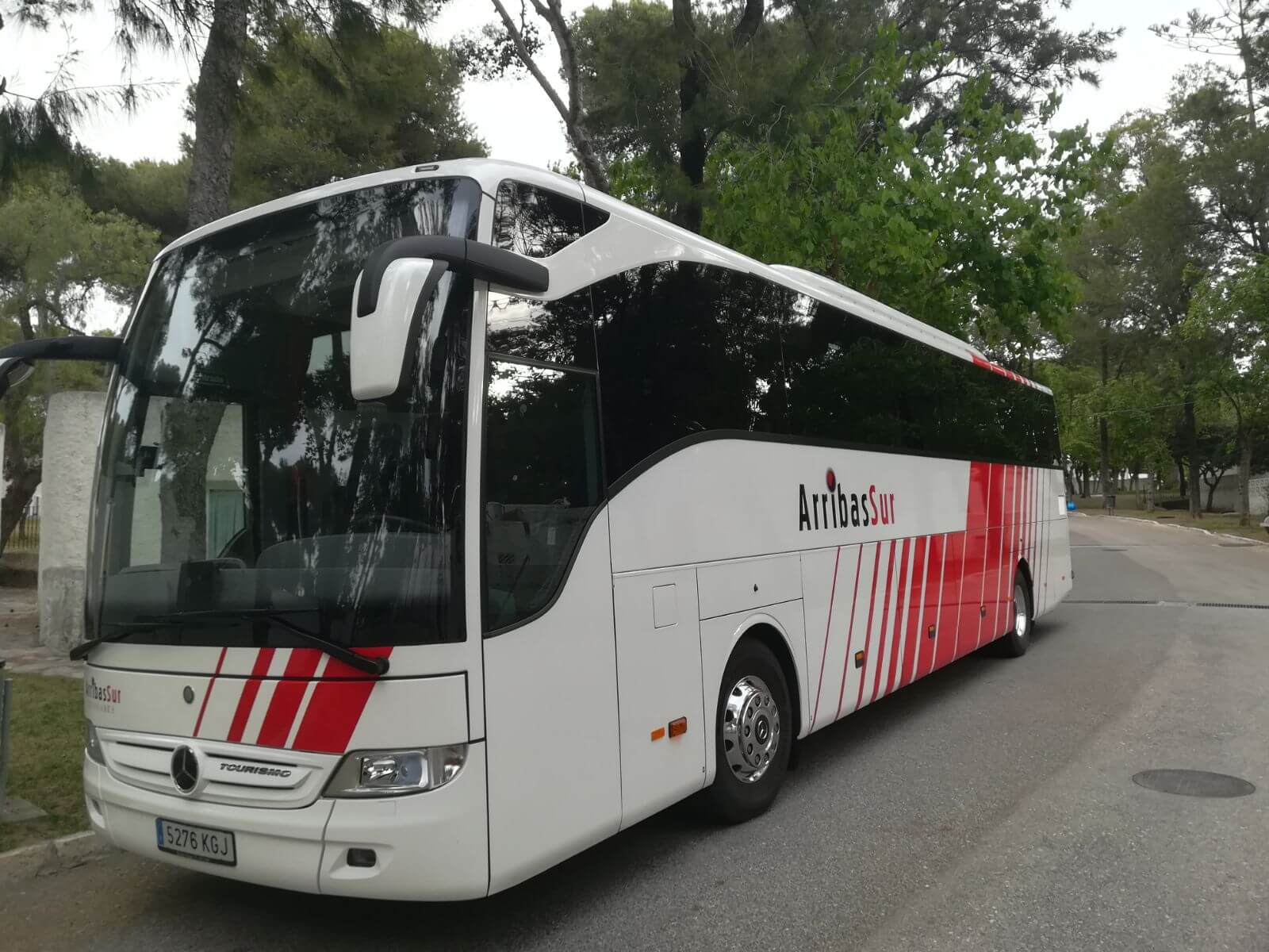Hire a 59 seater Standard Coach (MERCEDES BENZ TOURISMO 2017) from ARRIBAS SUR,S.L. in CORDOBA 