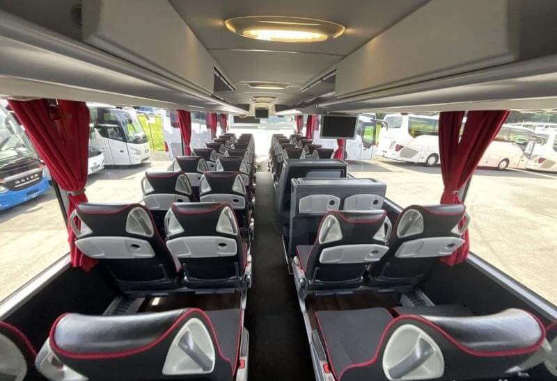 Mieten Sie einen 50 Sitzer Standard Reisebus (mercedes tourismo 2015) von Northeca Oü von Tallinn 