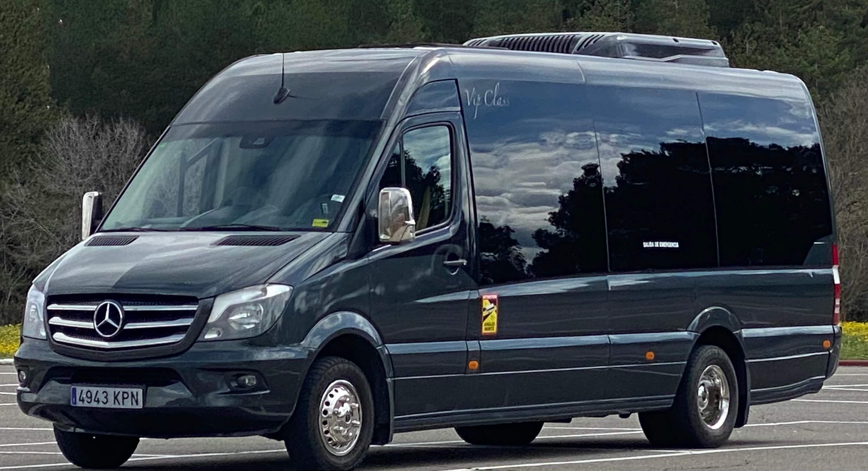 Alquila un 19 asiento Minibús (Mercedes Sprinter VIP 19 pax 2018) de Fleet and Goo S.L en Sentmenat 