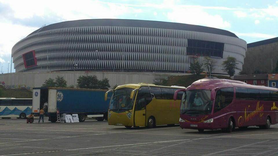 Alquila un 24 asiento Midibus (. Bus pequeño con los servicios básicos  2010) de AUTOCARES PALACIOS en Don Benito 
