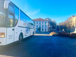 Rent a 54 seater Luxury VIP Coach (setra hdh 2018) from REALEBUS from BUCCHERI (SR) 