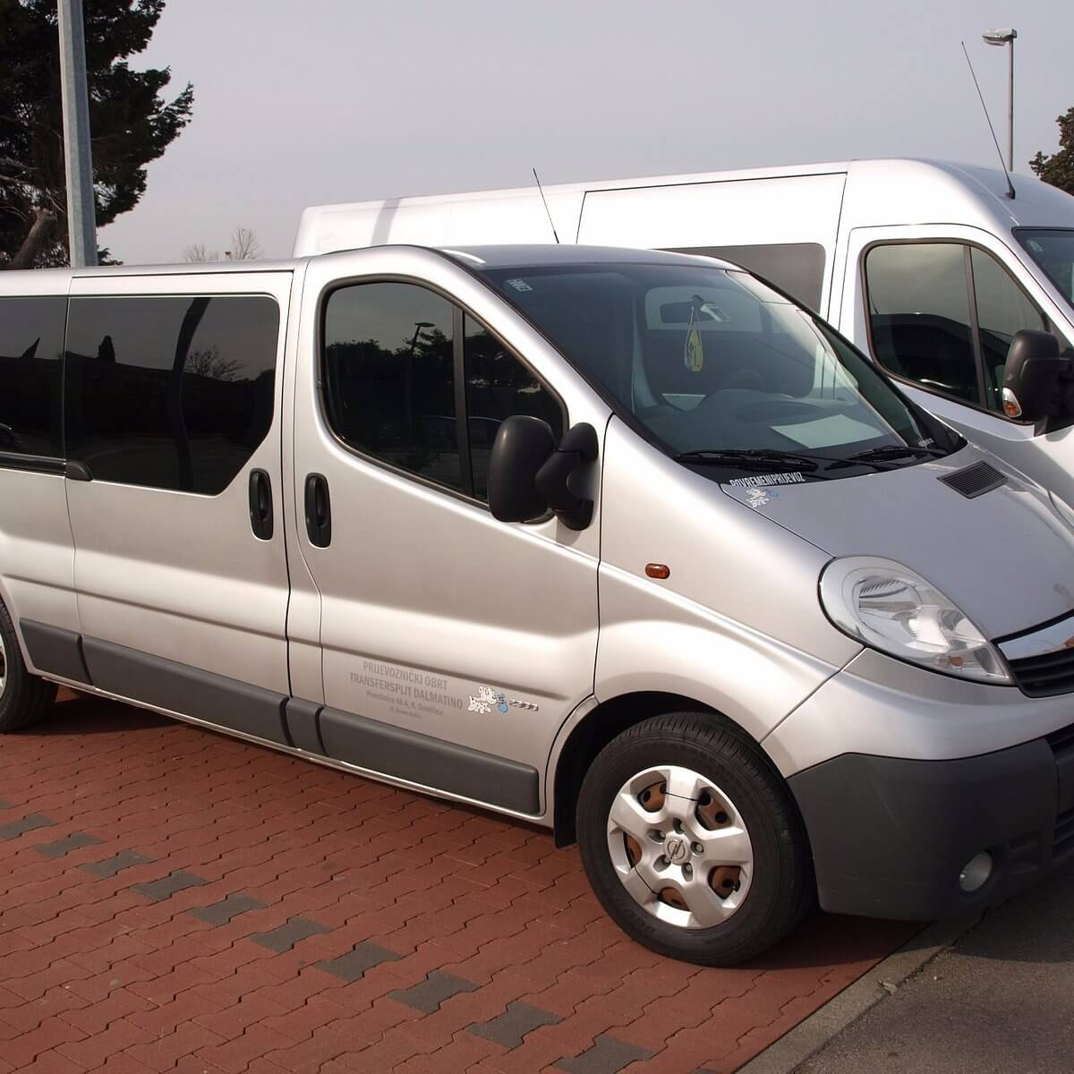 Hire a 8 seater Microbus (Opel Vivaro 2014) from Transfersplit Dalmatino in Kaštel Gomilica 