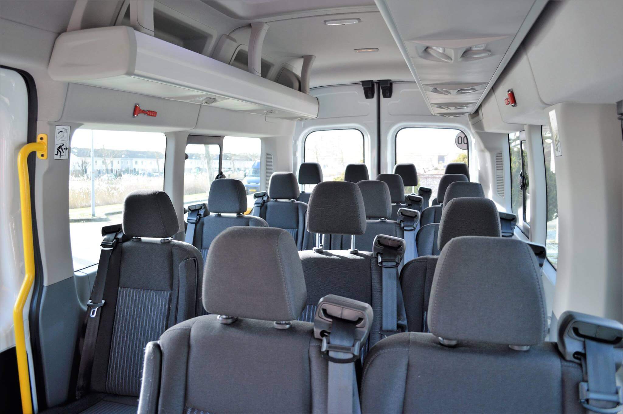 Rent a 32 seater Midibus (Iveco Cuby 2023) from Tip Top Toers from Almere - Buiten 