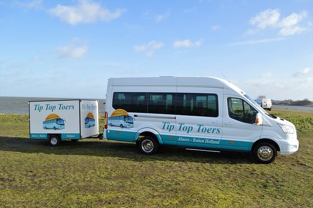 Hire a 32 seater Midibus (Iveco Cuby 2023) from Tip Top Toers in Almere - Buiten 