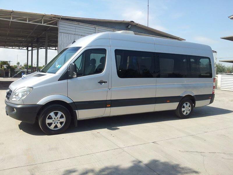 Rent a 34 seater Midibus (King Long  6900 xmq  2016) from Autoservizi Di Tommaso Srl from ROMA 