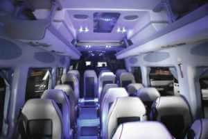 Huur een Minibus  (Mercedes Sprinter 2020) met 16 stoelen van Autocares TORRES BUS S.L. uit Villanueva de Bogas 
