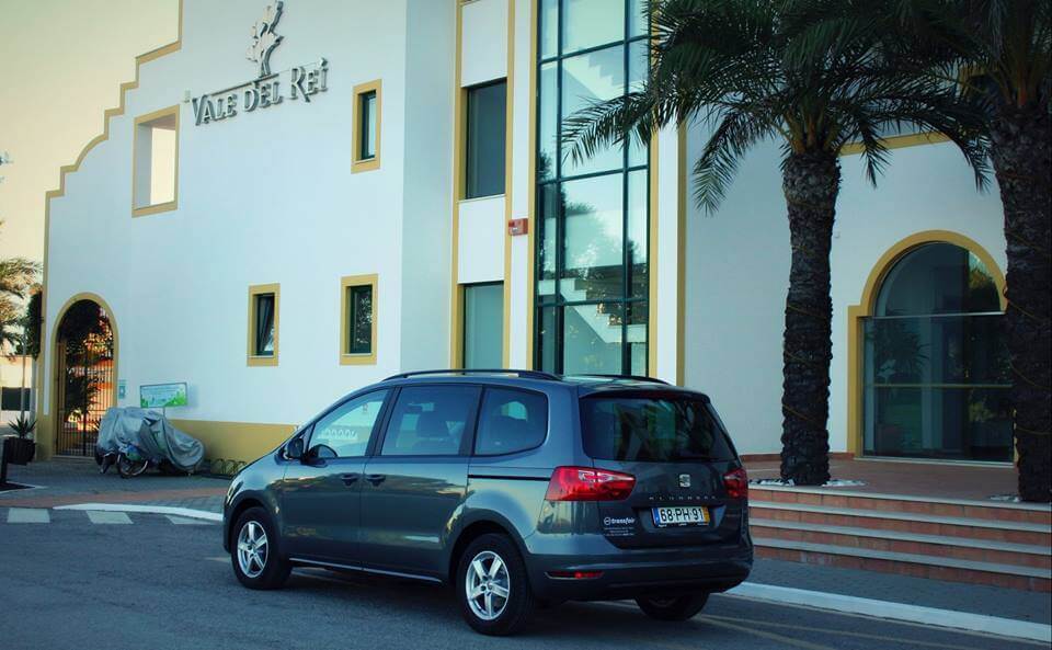 Rent a 5 seater Car with driver (Seat Alhambra 2014) from Transfair from Portimão 