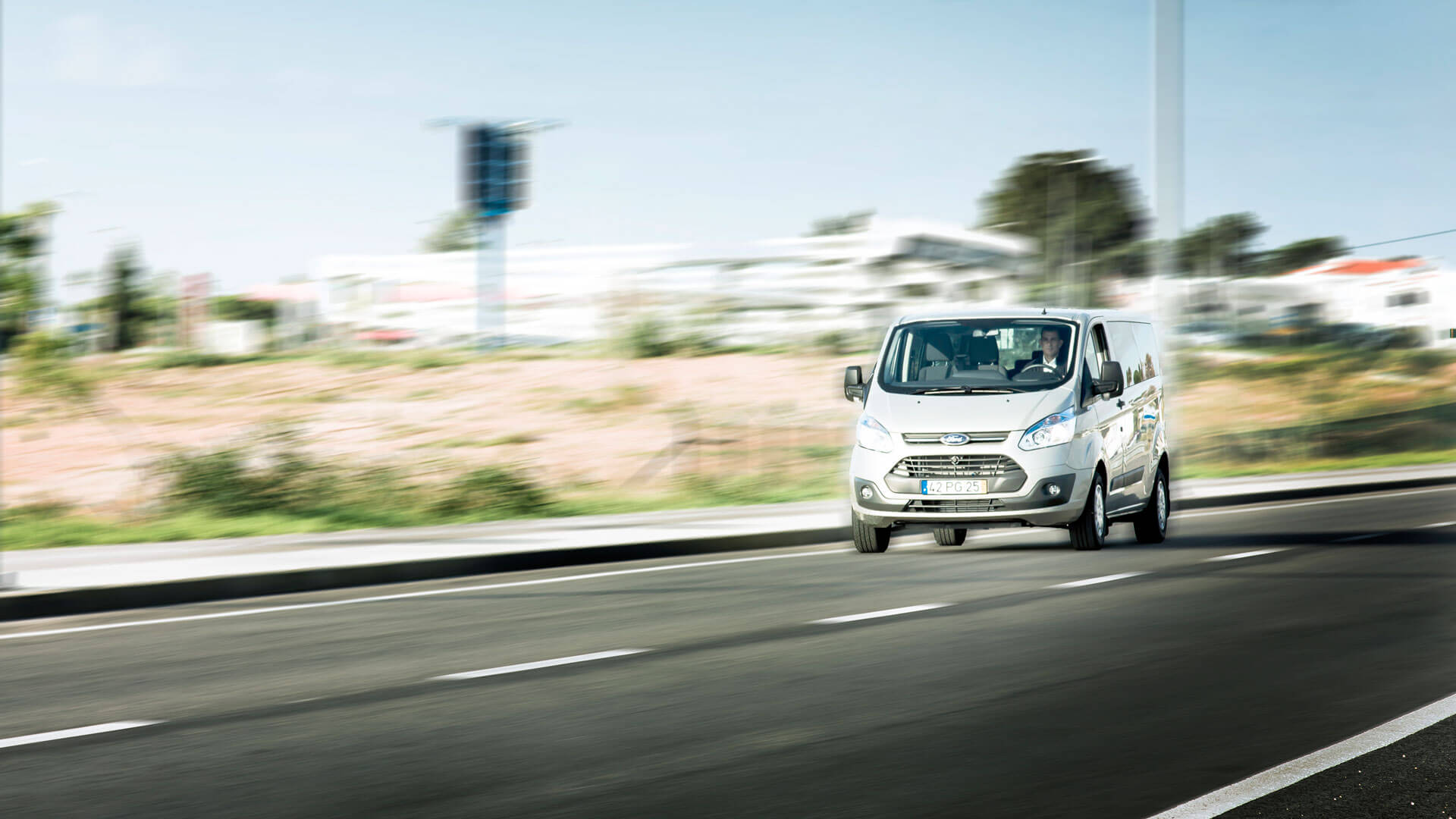 Rent a 9 seater Minivan (Ford Transit 2014) from Transfair from Portimão 