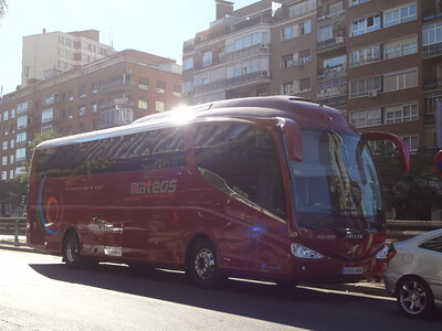 Alquila un 55 asiento Autocar Clase VIP (Volvo B13R. Irízar PB 2012) de AUTOCARES MATEOS en Málaga 