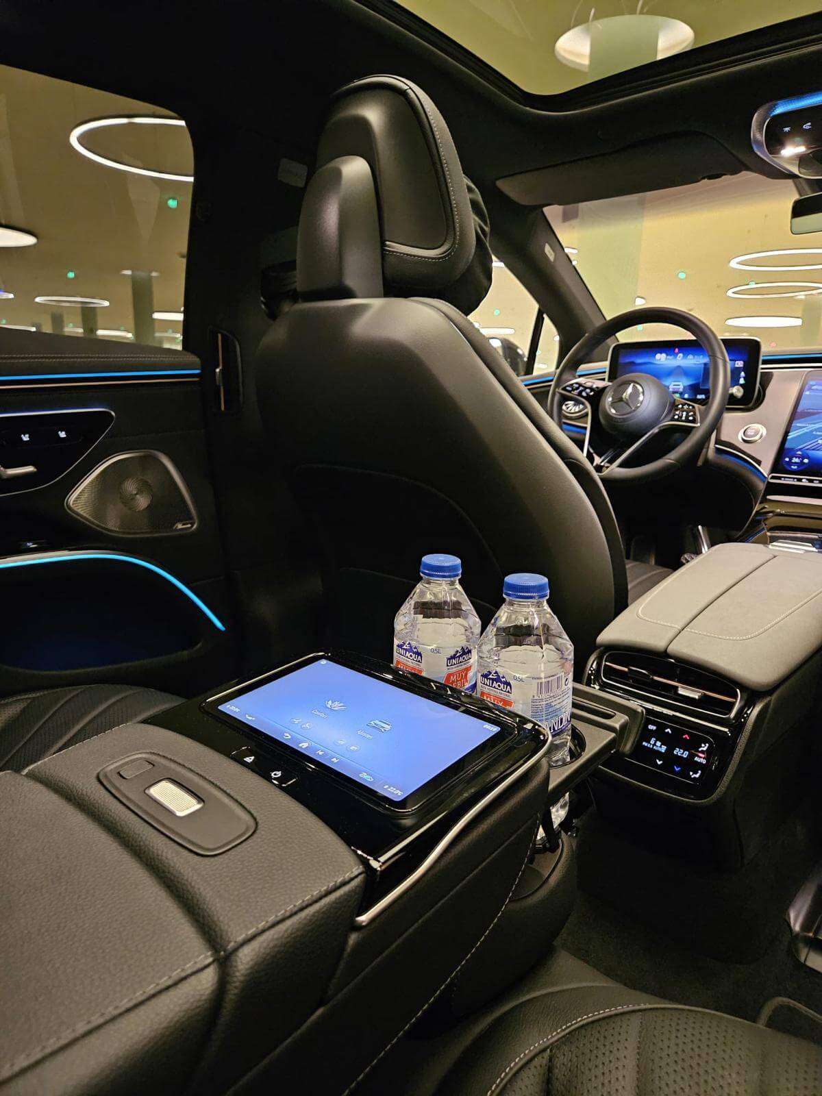 Noleggia un Limousine o auto di lusso 4 posti Mercedes Clase E 2019) da VIP MONTPE TOURS de Polinya