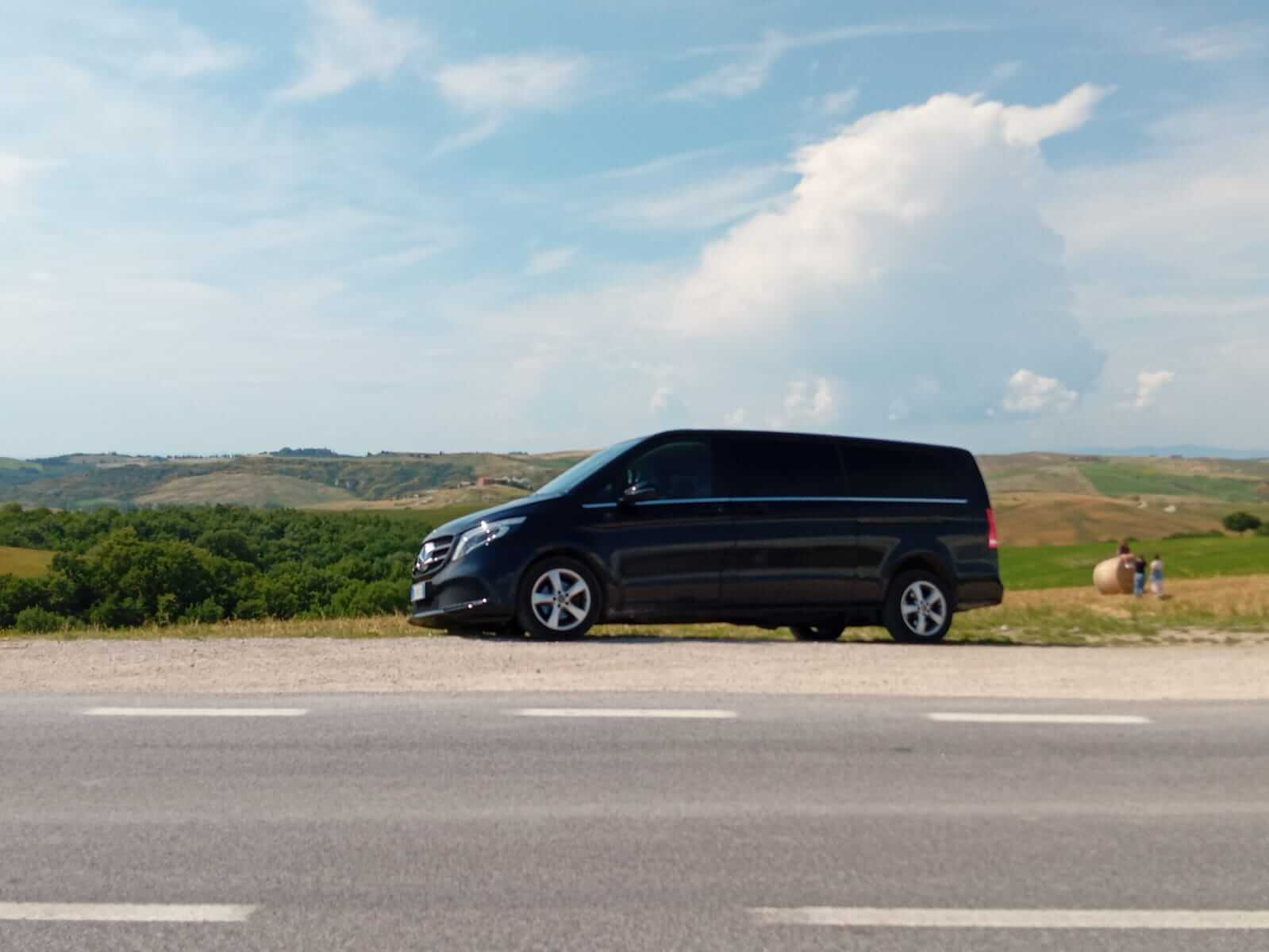 Alquile un Minivan de 7 plazas Mercedes-Benz V Class - Sprinter 2026) de Autorimessa Battagli & Spinelli - Baspi Bus de Firenze 