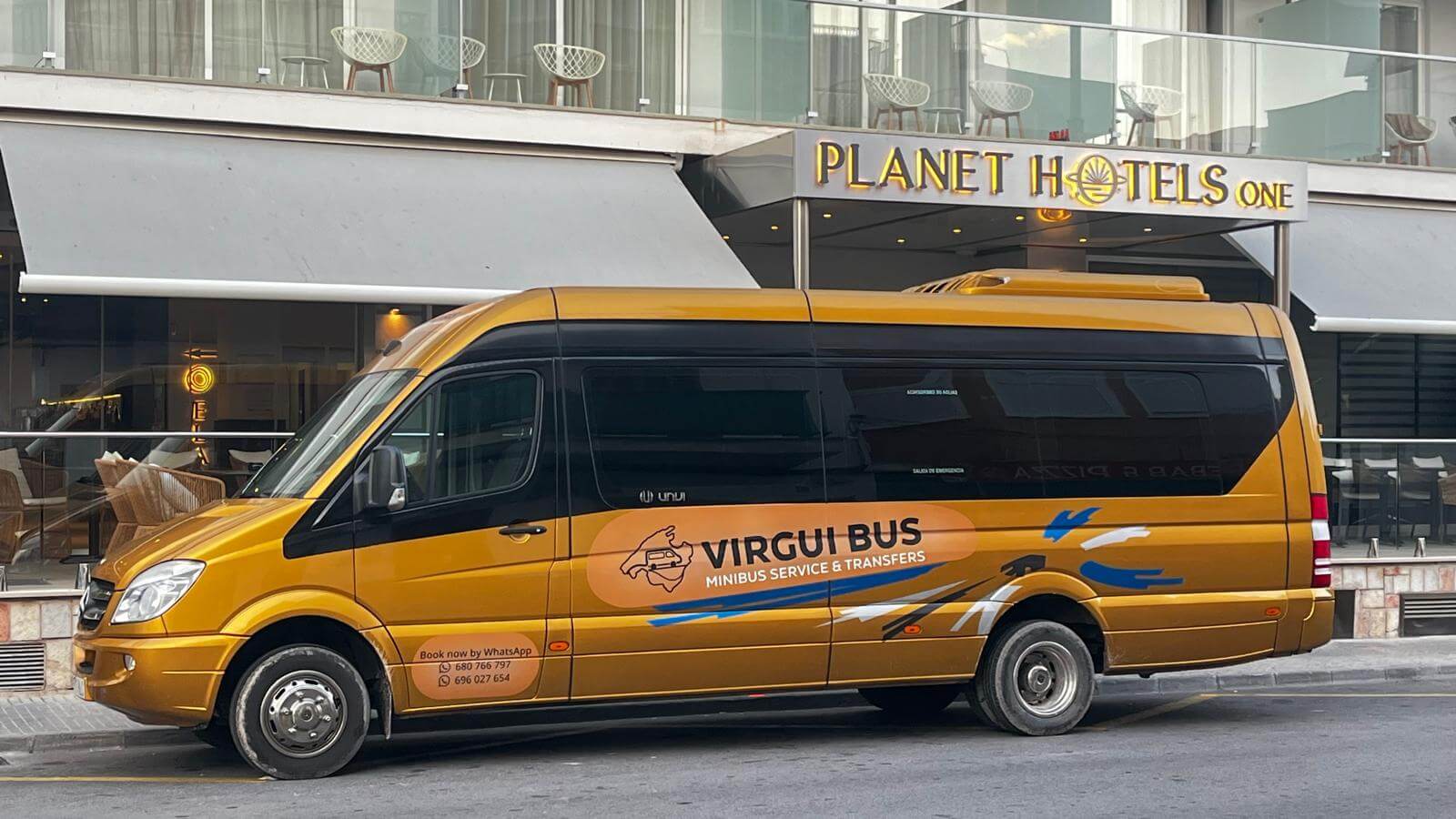 Alquila un 22 asiento Microbus (MERCEDES UNIBUS 2020) de Virgui Bus en Palma de Mallorca