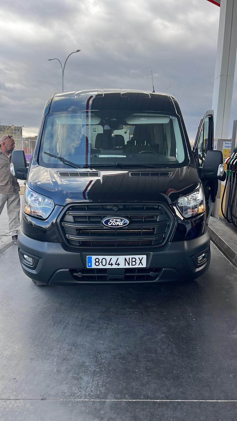 Alquila un 14 asiento Minibús (FORD TRANSIT 2025) de Virgui Bus en Palma de Mallorca 